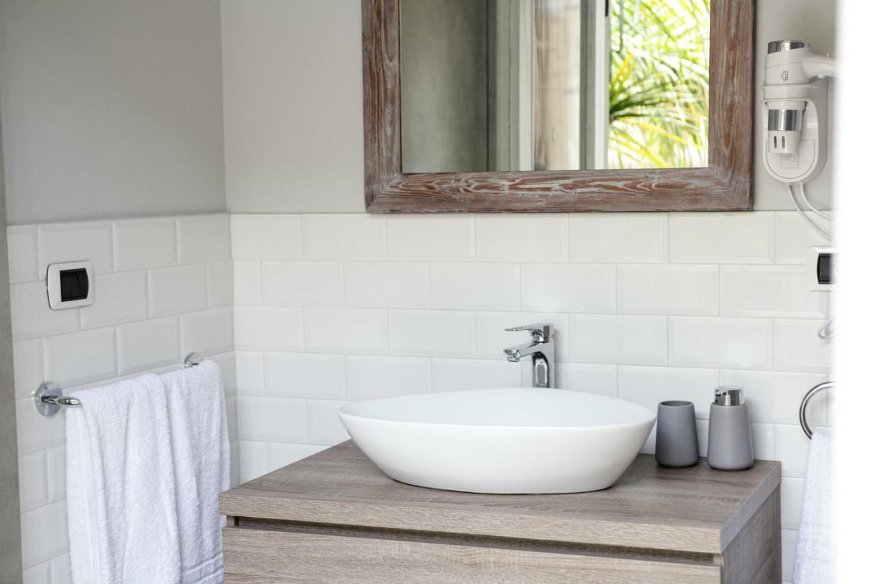 Rudiae Boutique Bed & Breakfast Lecce Bagian luar foto
